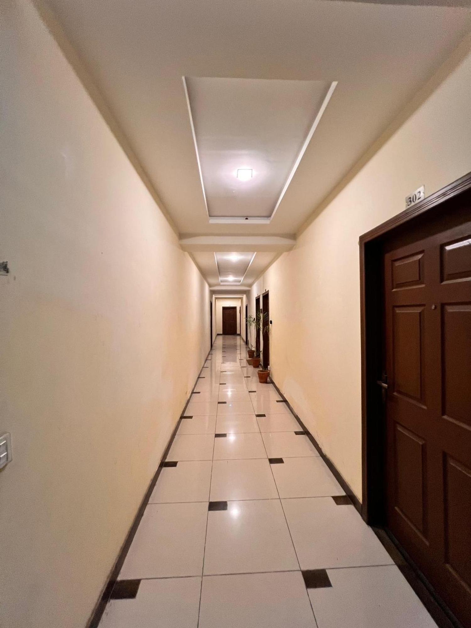 Crystal Comfort Studio Rawalpindi Exterior photo